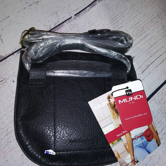 Black Waistbags - Picture 3 of 3